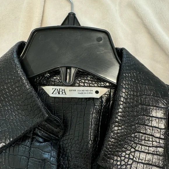 Zara Black Faux Leather Croc-Embossed Shirt - Picture 2 of 3